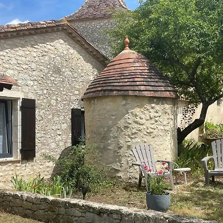 De Claire Fontaine Avec Vue Sur * 蒙弗朗坎