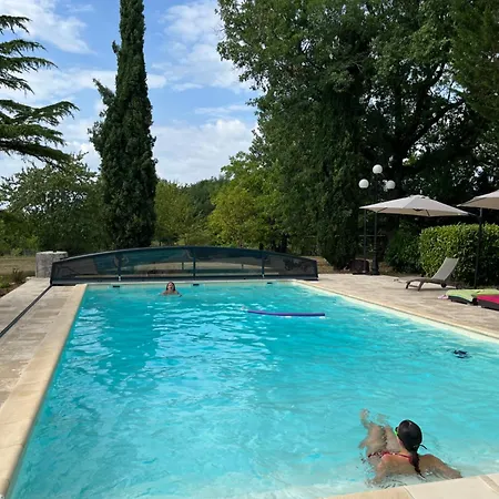 De Claire Fontaine Avec Vue Sur 別荘 *
